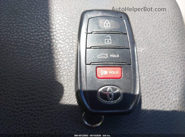 4T1DAACKXSU533367 2025 TOYOTA CAMRY White Առջևի վահանակի տեսք