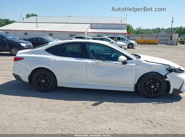4T1DAACKXSU533367 2025 TOYOTA CAMRY White Սալոնի հետևի տեսք