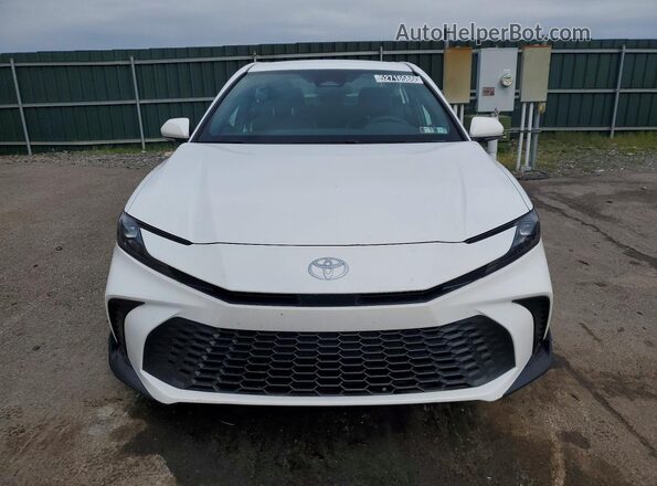 4T1DAACKXTU696716 2026 TOYOTA CAMRY White Vista frontal