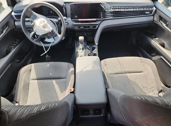 4T1DAACKXTU703986 2026 TOYOTA CAMRY Black Widok deski rozdzielczej