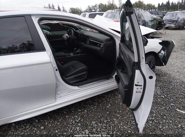 4T1DBADK2SU501749 2025 TOYOTA CAMRY Белый Вид салона спереди