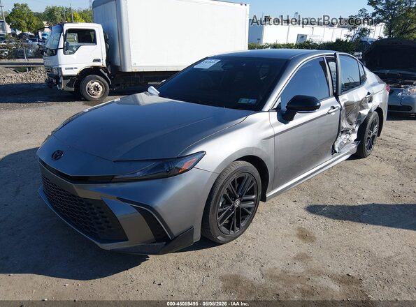 4T1DBADK7SU503853 2025 TOYOTA CAMRY Gray Vista tres cuartos delantera izquierda