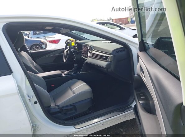 4T1DBADK7SU519468 2025 TOYOTA CAMRY White Front interior view