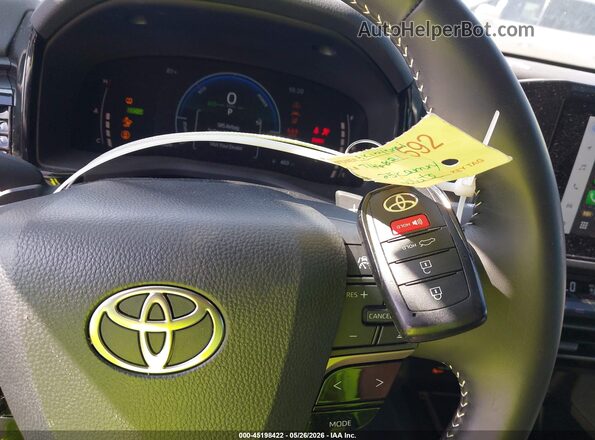4T1DBADK7SU519468 2025 TOYOTA CAMRY White Dashboard view