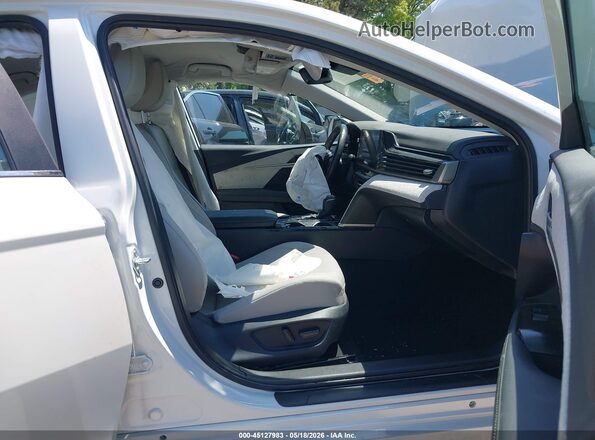 4T1DBADK9SU032000 2025 TOYOTA CAMRY White Front interior view