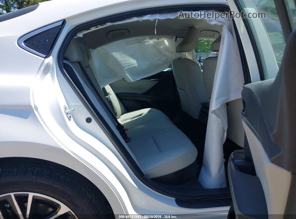 4T1DBADK9SU032000 2025 TOYOTA CAMRY White VIN sticker view