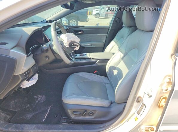 4T1DZ1FB1MU061776 2021 TOYOTA AVALON White Вид салону спереду