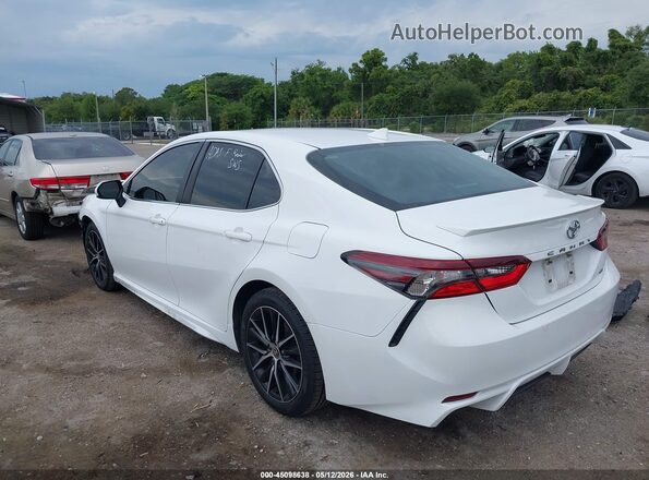 4T1G11AK0MU411121 2021 TOYOTA CAMRY White 