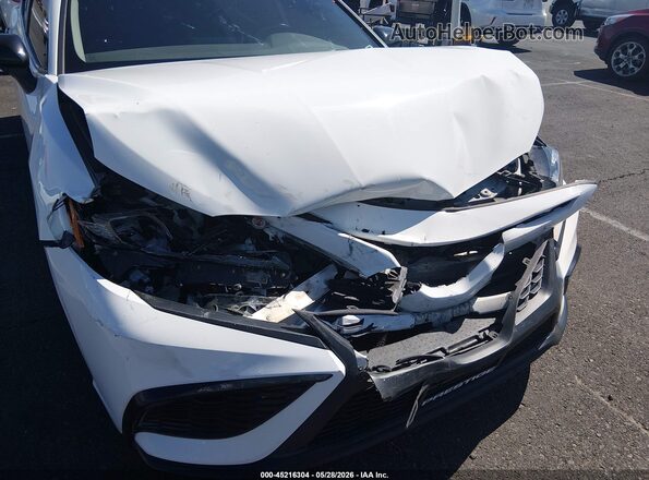4T1G11AK1NU039094 2022 TOYOTA CAMRY White Front view