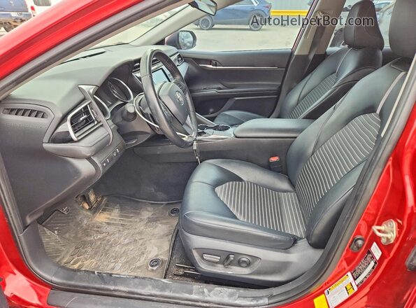 4T1G11AK4LU301512 2020 TOYOTA CAMRY Red Front interior view