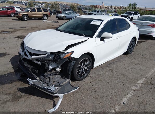 4T1G11AK4MU449967 2021 TOYOTA CAMRY White Front left