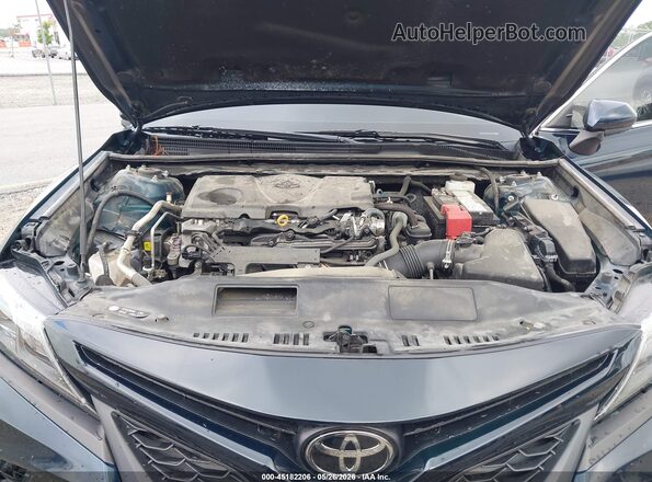 4T1G11AK4MU565010 2021 TOYOTA CAMRY Черный Вид сзади