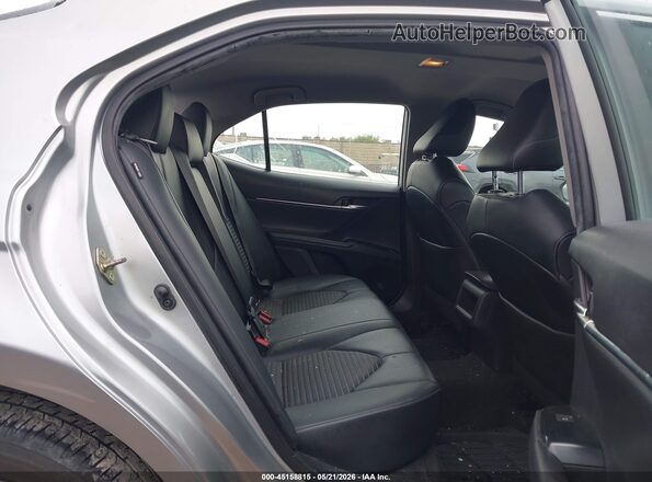 4T1G11AK7LU934036 2020 TOYOTA CAMRY Silver VIN კოდის სტიკერის ხედი