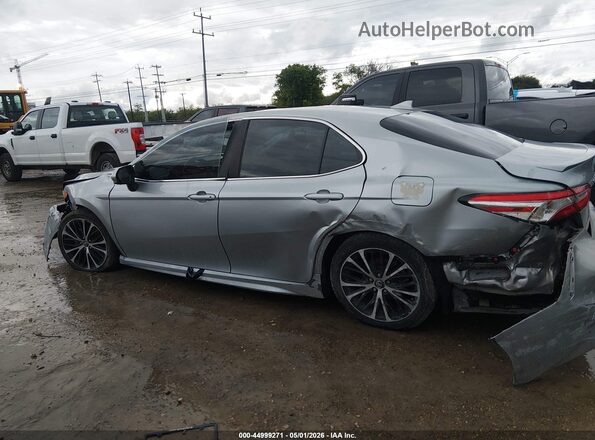 4T1G11AK9LU893084 2020 TOYOTA CAMRY Silver Vista interior de 360 grados