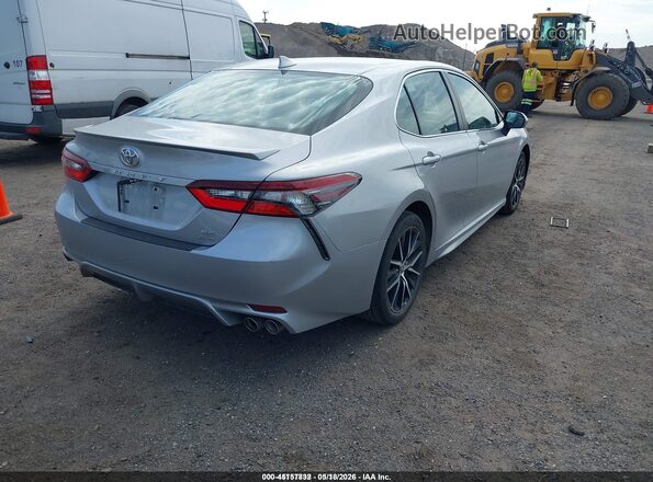 4T1G11BK8NU062192 2022 TOYOTA CAMRY Silver Задня права чверть