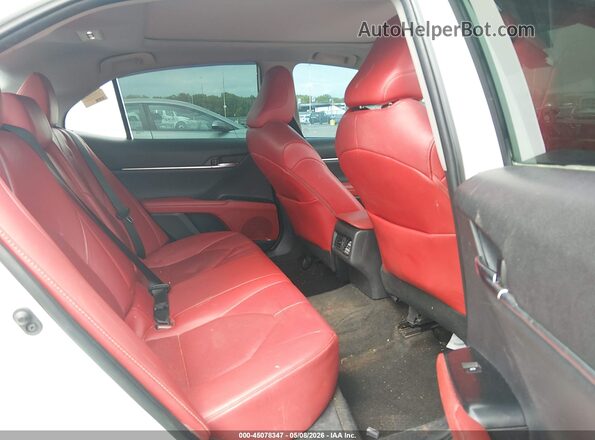 4T1K61BK7LU016443 2020 TOYOTA CAMRY White VIN კოდის სტიკერის ხედი