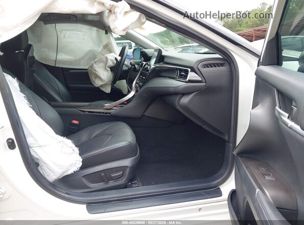4T1K61BK7MU034331 2021 TOYOTA CAMRY White Front interior view