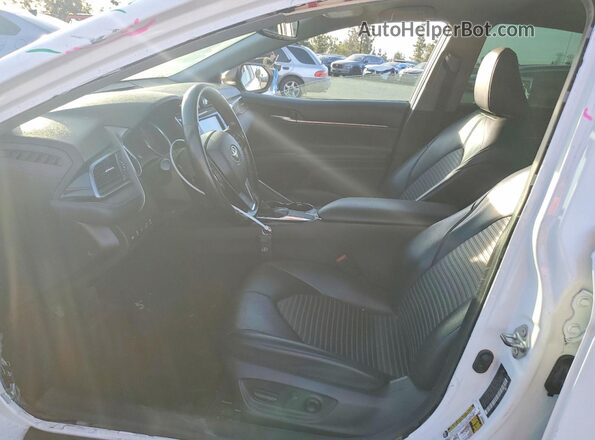 4T1M11AK7LU508432 2020 TOYOTA CAMRY White Вид салону спереду