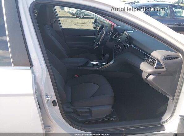 4T1R11AK4RU219958 2024 TOYOTA CAMRY White Вид салону спереду