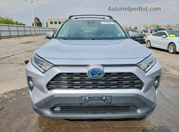 4T3B6RFV1MU043276 2021 TOYOTA RAV4 Silver Front view