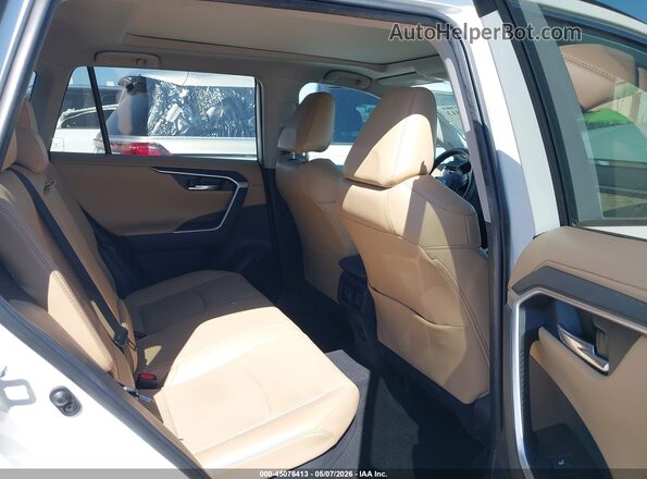 4T3D6RFV2NU078872 2022 TOYOTA LIMITED White VIN կոդի պիտակի տեսք
