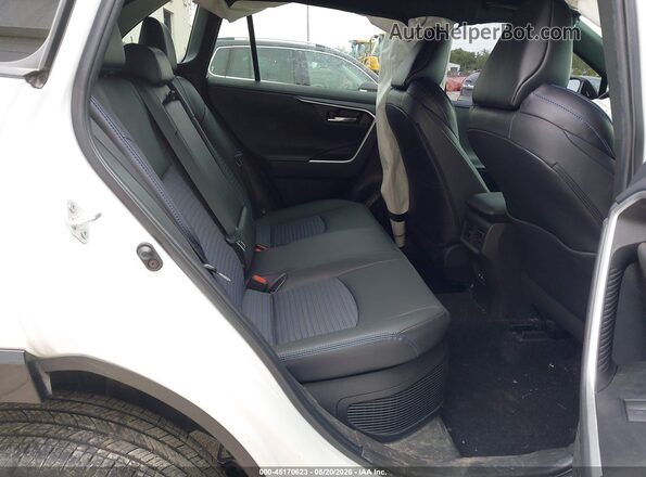 4T3E6RFV1PU110119 2023 TOYOTA RAV4 HYBRID White VIN կոդի պիտակի տեսք