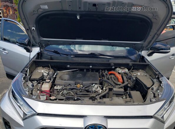 4T3E6RFV8MU007033 2021 TOYOTA RAV4 Silver Vista interior trasera