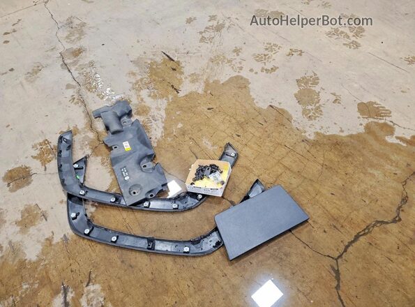 4T3LWRFV9PU087583 2023 TOYOTA RAV4 Black Vista de la etiqueta del VIN