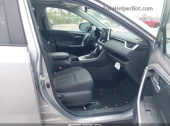 4T3RWRFV2RU145854 2024 TOYOTA RAV4 HYBRID Silver Widok wnętrza z przodu