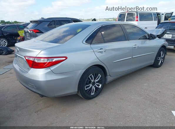 4T4BF1FK2GR546499 2016 TOYOTA CAMRY Silver Հետևի աջ