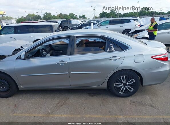 4T4BF1FK2GR546499 2016 TOYOTA CAMRY Silver 