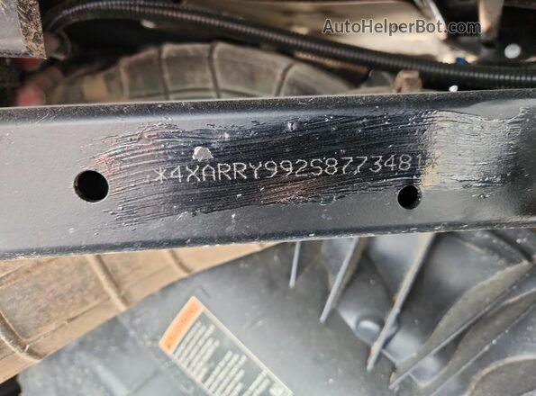 4XARRY992S8773481 2025 POLARIS RANGER Orange Вид підкапотного простору