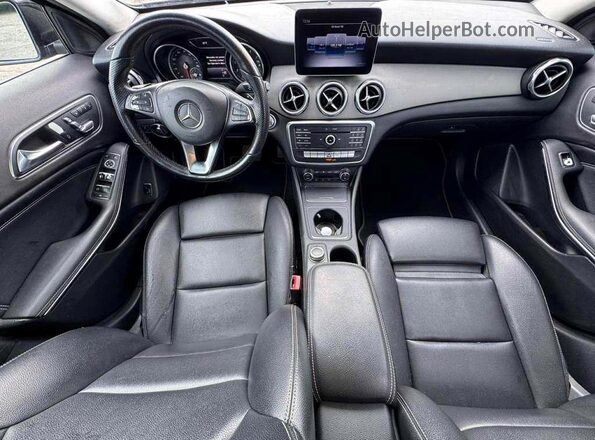 WDCTG4EB6KU007843 2019 MERCEDES-BENZ GLA Черный Вид задних сидений