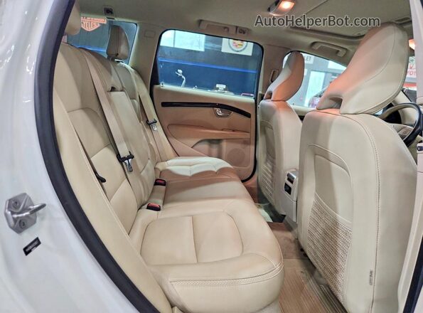 YV4612NK6G1238627 2016 VOLVO XC70 White 