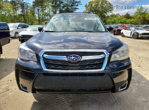 JF2SJAJC6HH527818 2017 SUBARU FORESTER 2.5 Black Вид ззаду
