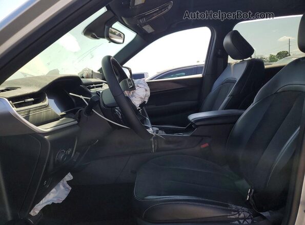 1C4RJKAG0P8842070 2023 JEEP CHEROKEE Серебряный 