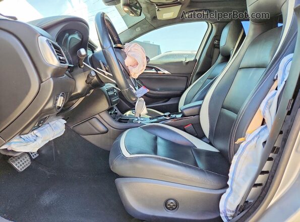 SJKCH5CP2JA042898 2018 INFINITI QX30 Silver 