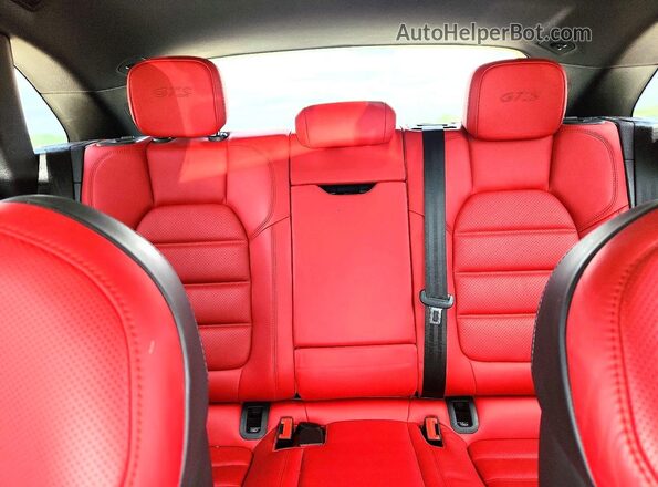 WP1AG2A53MLB54078 2021 PORSCHE MACAN Black 