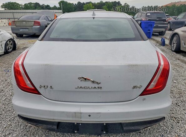 SAJWA2G74H8W10715 2017 JAGUAR XJ White Widok wnętrza z przodu