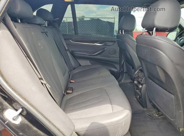 5UXKR2C53J0Z17967 2018 BMW X5 Black 