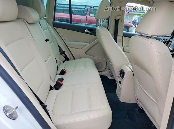 WVGSV7AXXHK020198 2017 VOLKSWAGEN TIGUAN White 