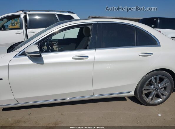 55SWF4HB9JU271761 2018 MERCEDES-BENZ C 350E Белый Панорамный вид салона 360°