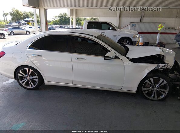 55SWF4JB0GU131651 2016 MERCEDES-BENZ C-CLASS White Widok zestawu wskaźników