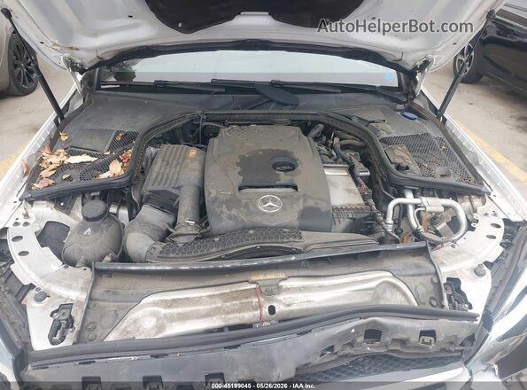 55SWF4JB0JU263879 2018 MERCEDES-BENZ C-CLASS White Widok z tyłu
