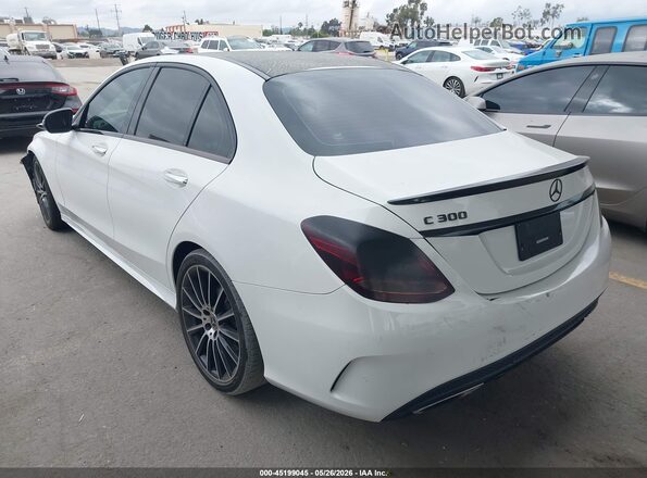 55SWF4JB0JU263879 2018 MERCEDES-BENZ C-CLASS White Tył lewy
