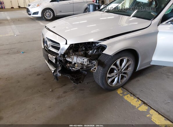 55SWF4JB1JU245116 2018 MERCEDES-BENZ C-CLASS Silver წინა ხედი