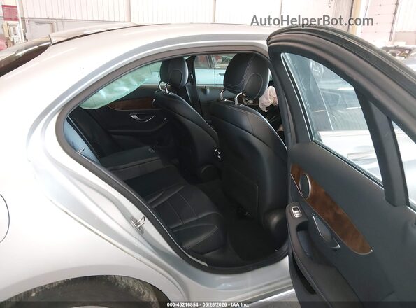 55SWF4JB1JU245116 2018 MERCEDES-BENZ C-CLASS Silver VIN კოდის სტიკერის ხედი