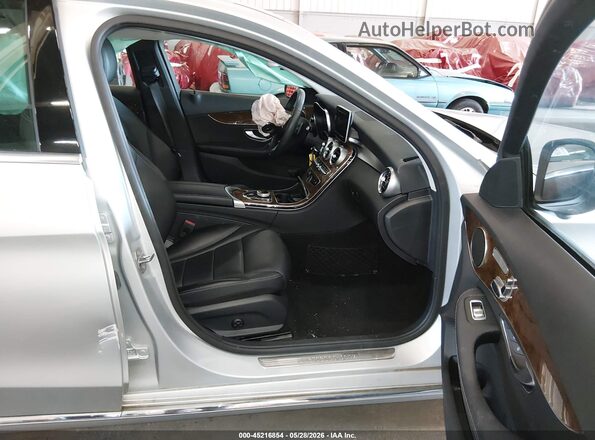 55SWF4JB1JU245116 2018 MERCEDES-BENZ C-CLASS Silver წინა სალონის ხედი