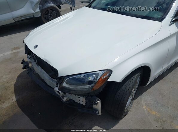 55SWF4JB2HU233423 2017 MERCEDES-BENZ C-CLASS Белый Вид спереди