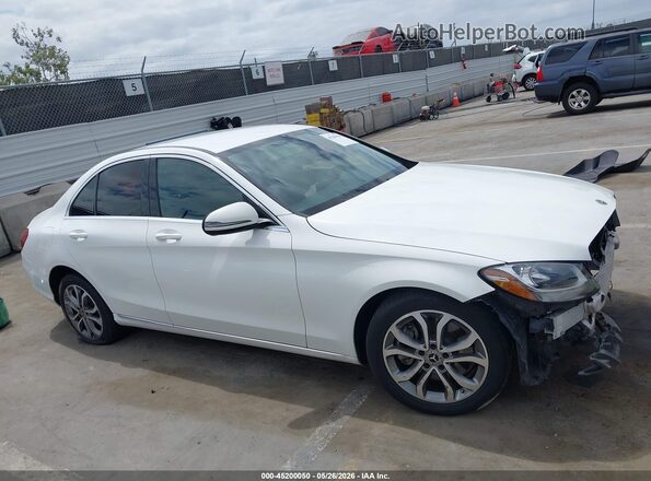 55SWF4JB2HU233423 2017 MERCEDES-BENZ C-CLASS Белый Вид задней части салона